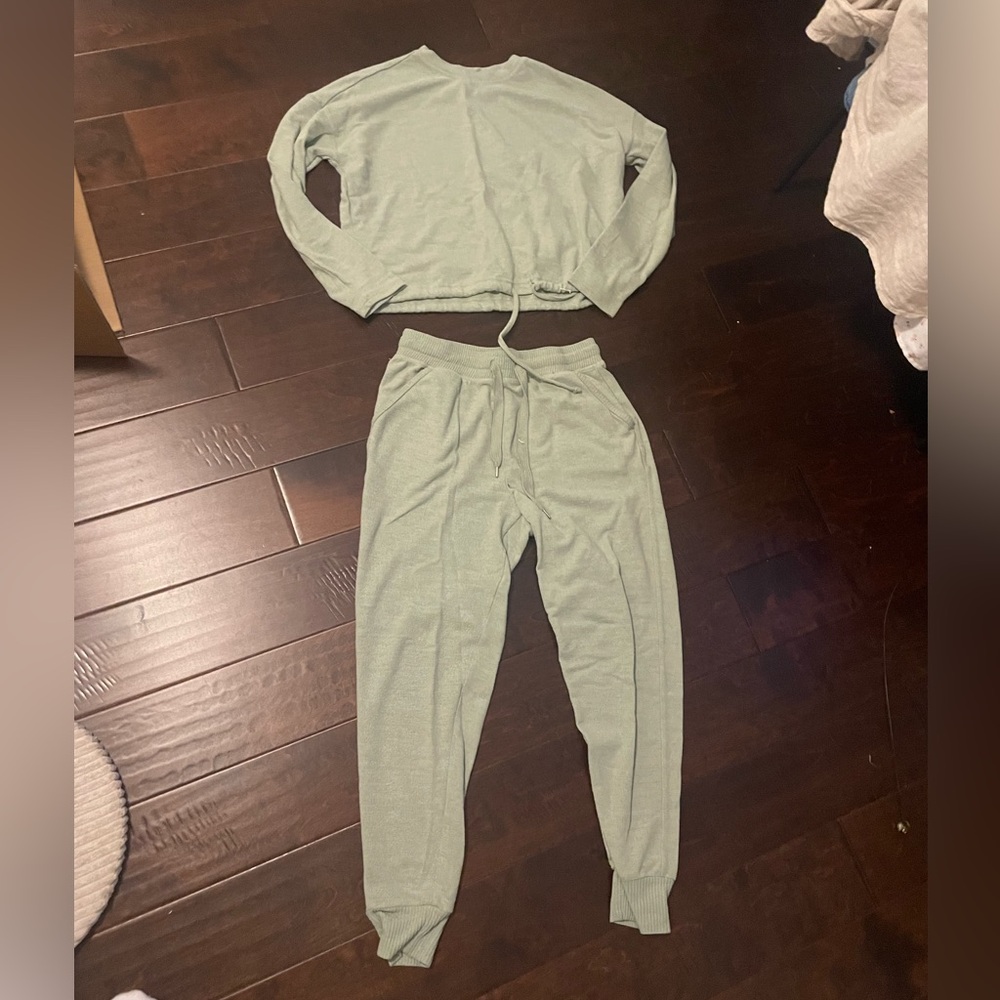 Cotton on two piece green sweat set